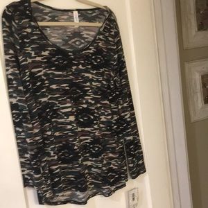 Lularoe Lynnae Camo large